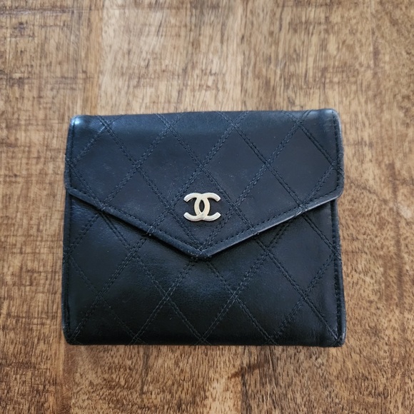Chanel Quilted Black Leather Small Vintage Wallet - Picture 5 of 13